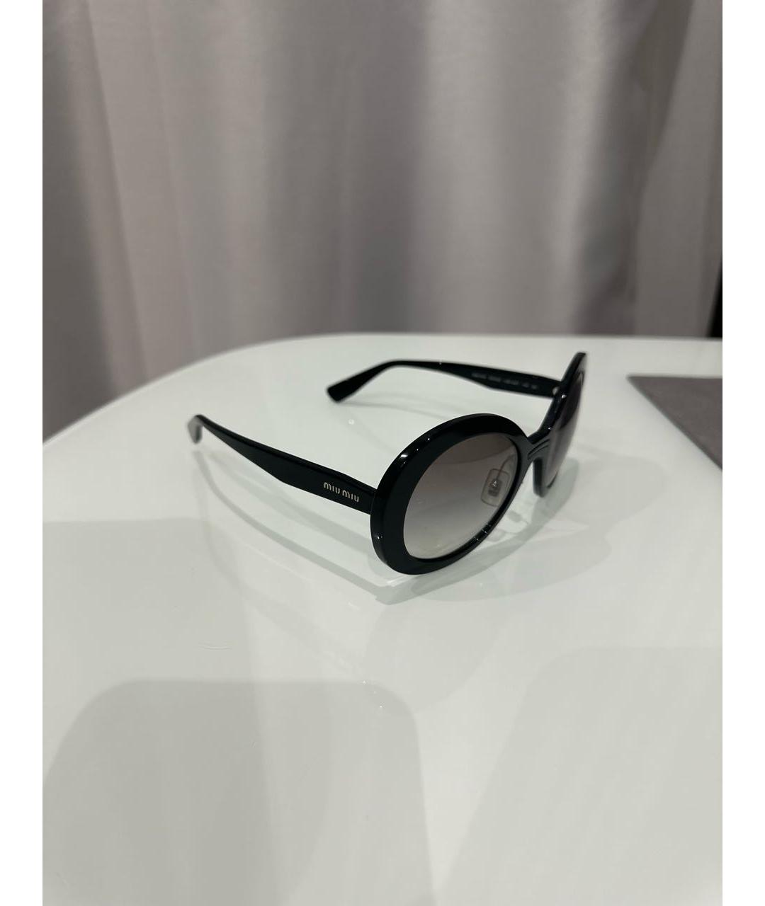 MIU MIU Черные пластиковые солнцезащитные очки, фото 2