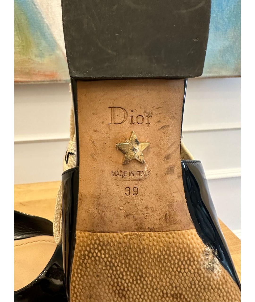 CHRISTIAN DIOR PRE-OWNED Черные лодочки на низком каблуке из лакированной кожи, фото 4