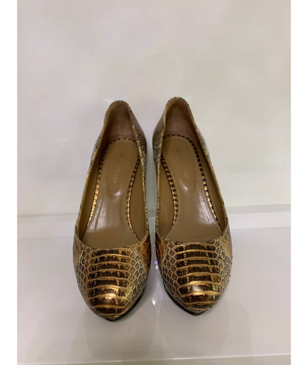 SERGIO ROSSI Золотые туфли из экзотической кожи, фото 2