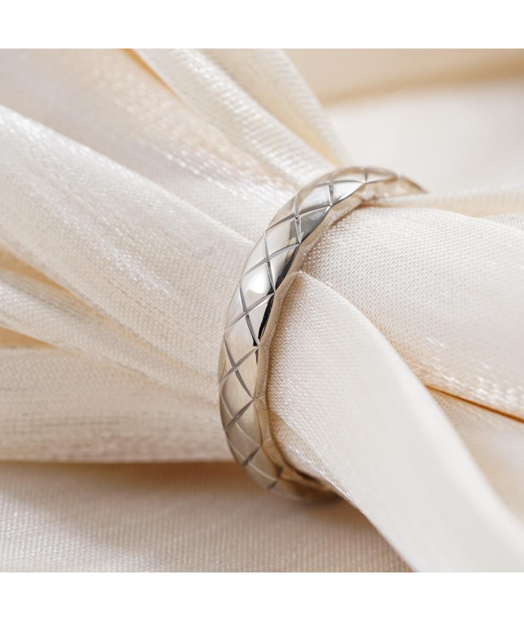 CHANEL PRE-OWNED Белое кольцо из белого золота, фото 6
