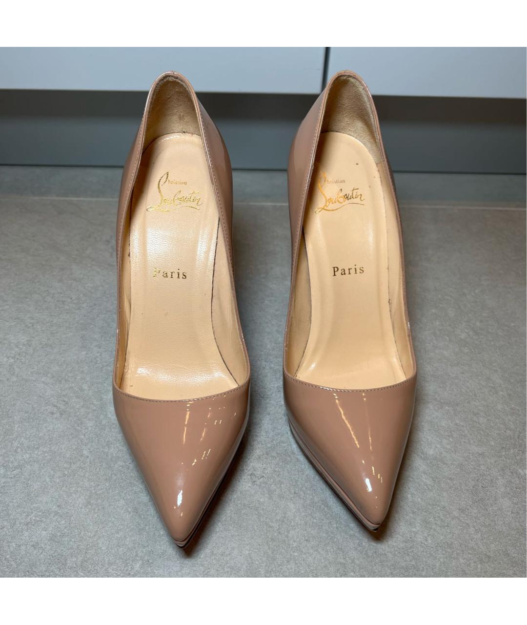 CHRISTIAN LOUBOUTIN Бежевые туфли из лакированной кожи, фото 4