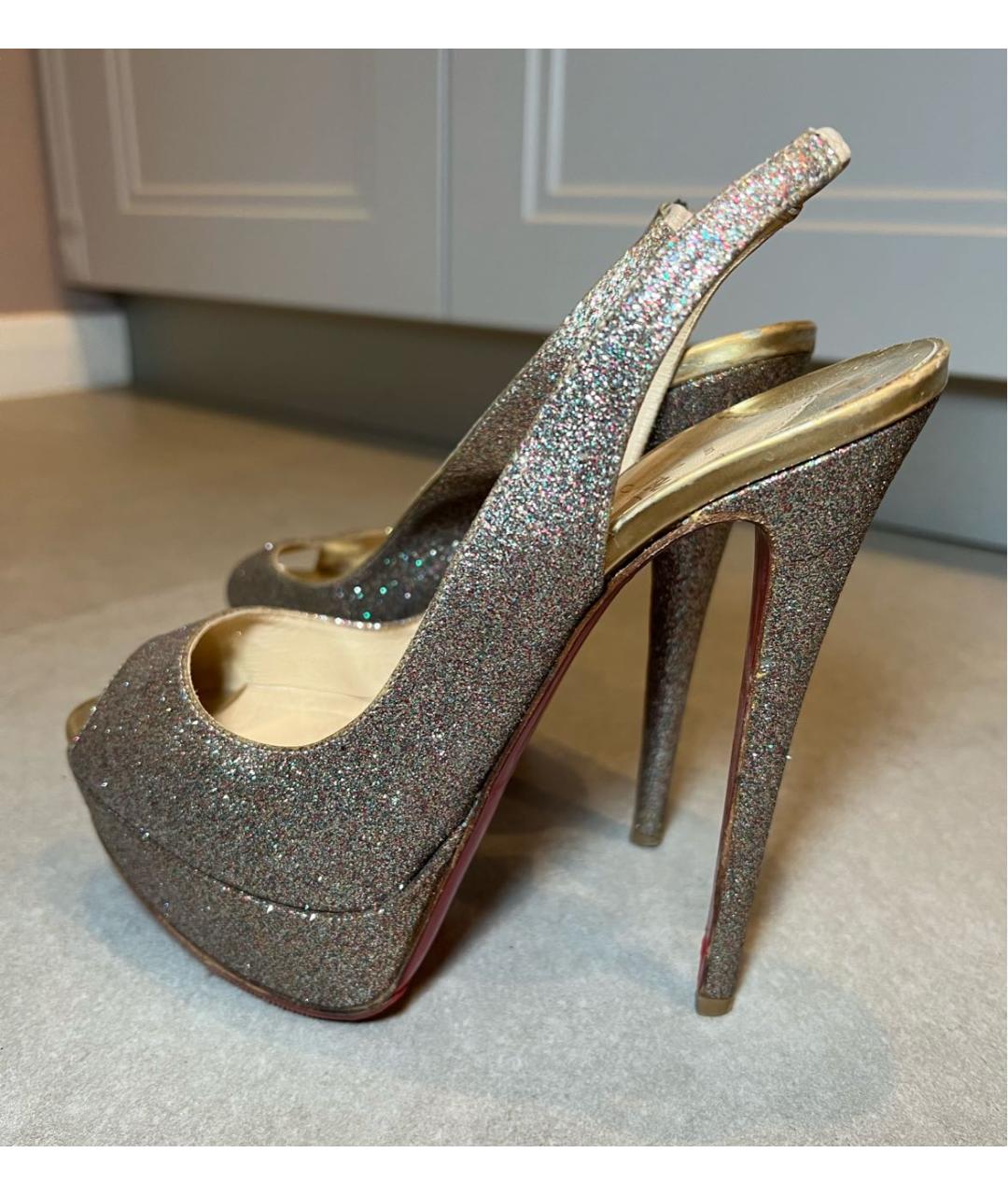 CHRISTIAN LOUBOUTIN Серебряные кожаные босоножки, фото 3