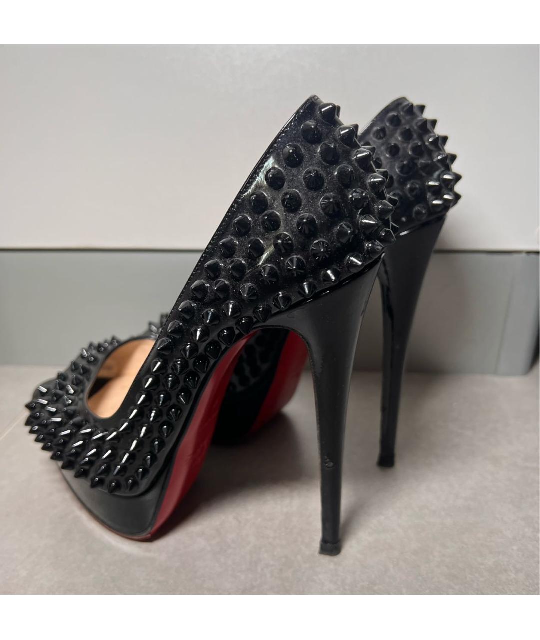 CHRISTIAN LOUBOUTIN Черные туфли из лакированной кожи, фото 5