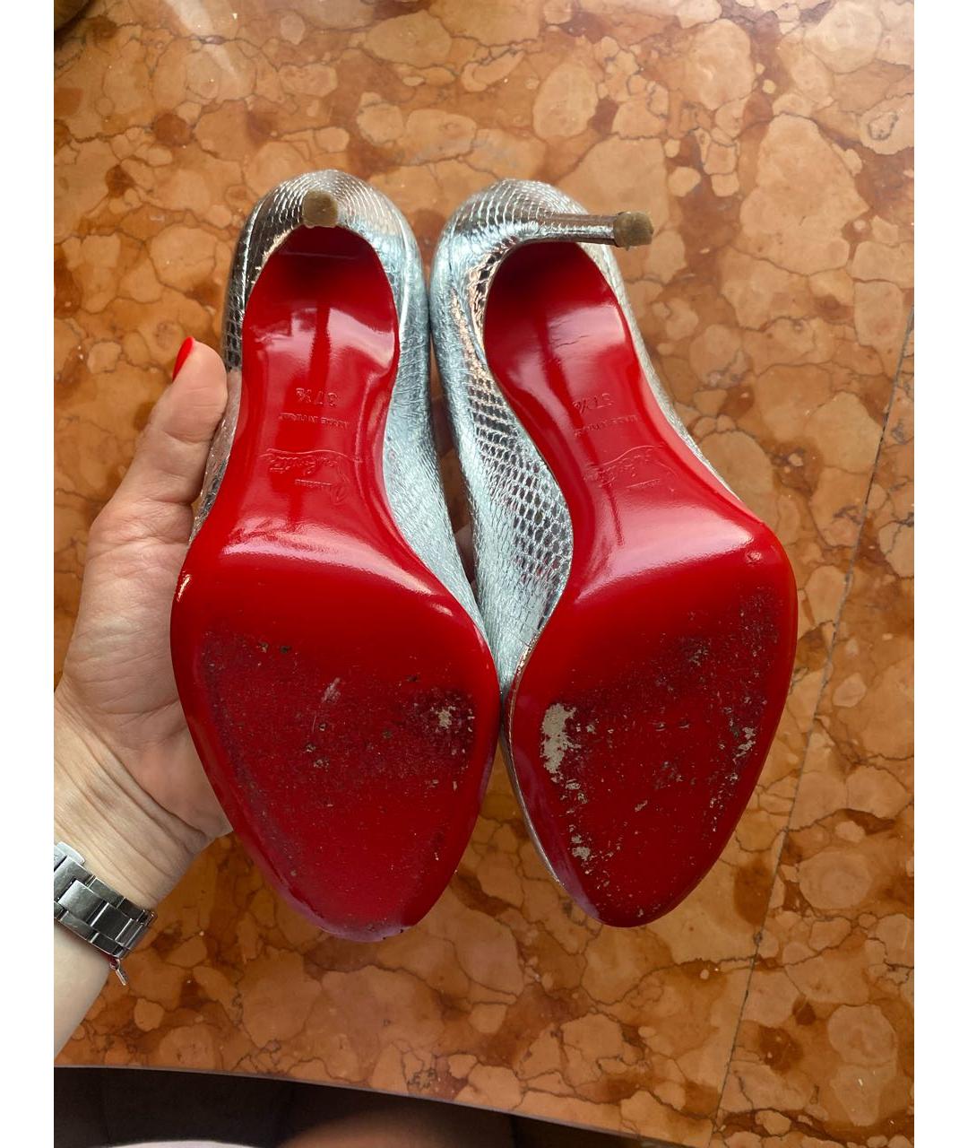 CHRISTIAN LOUBOUTIN Серебряные кожаные туфли, фото 5