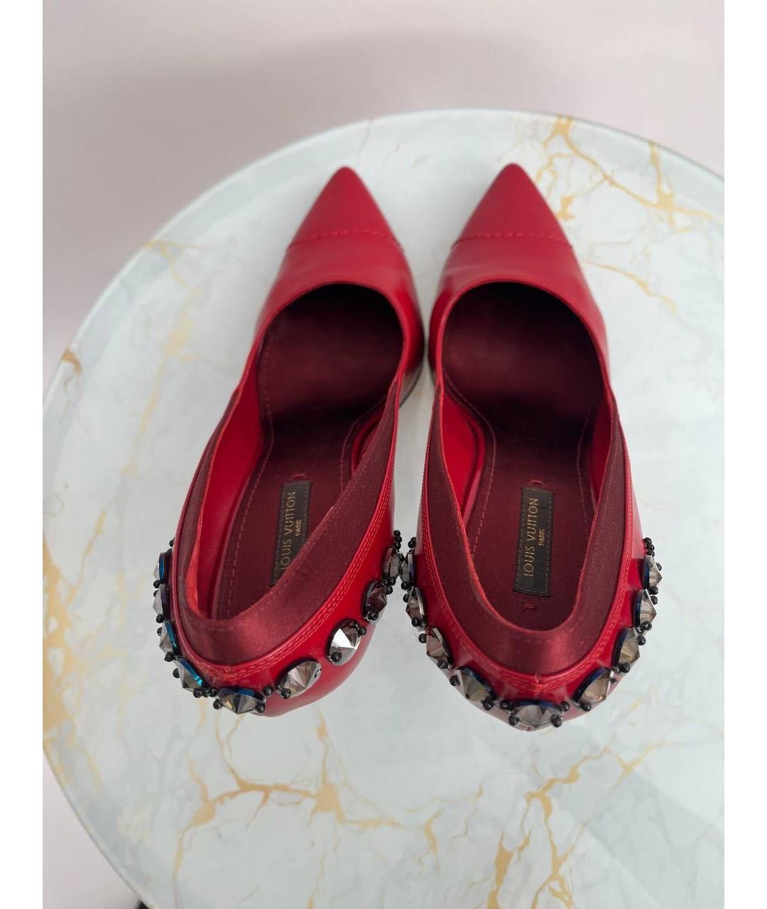 LOUIS VUITTON PRE-OWNED Красные кожаные туфли, фото 3