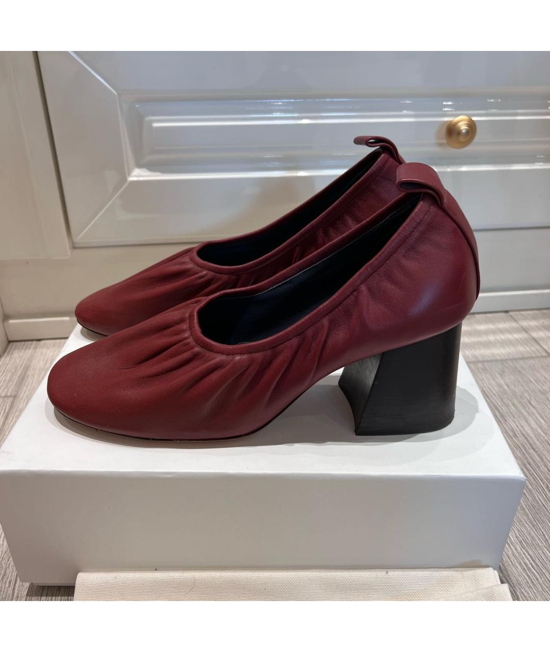 CELINE PRE-OWNED Бордовые кожаные туфли, фото 5