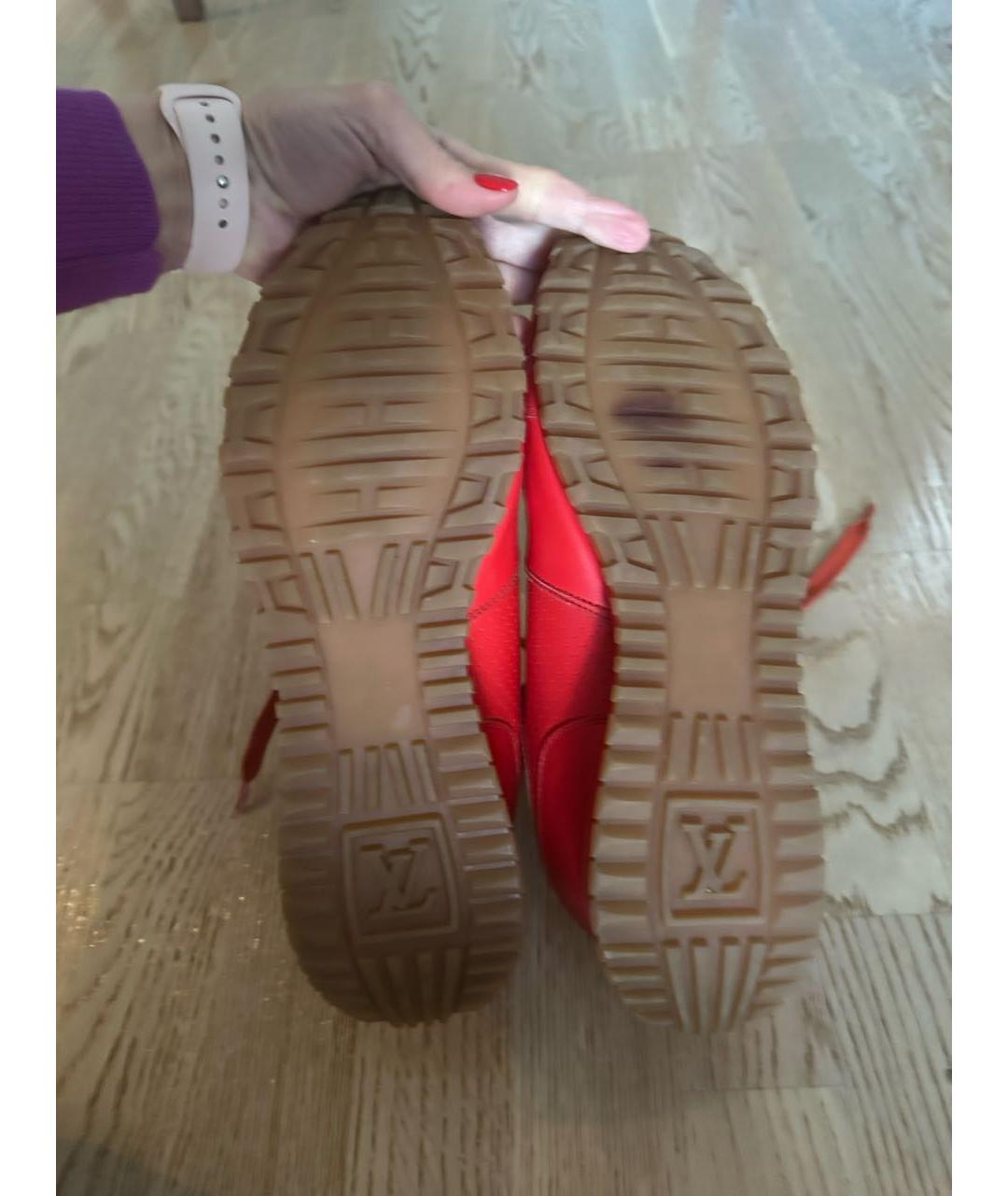 LOUIS VUITTON PRE-OWNED Красные кожаные низкие кроссовки / кеды, фото 6