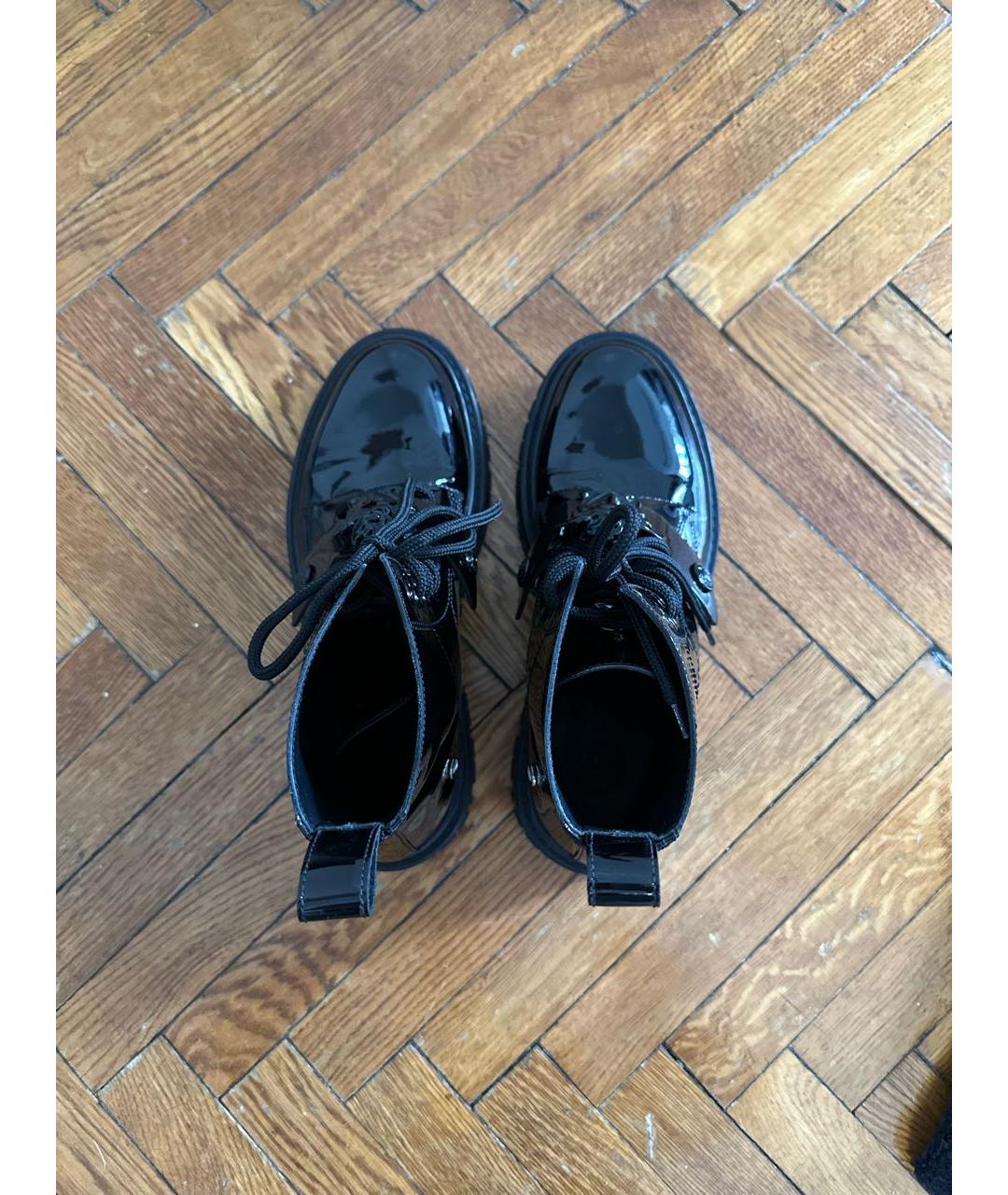 VERSACE Черные ботинки из лакированной кожи, фото 3