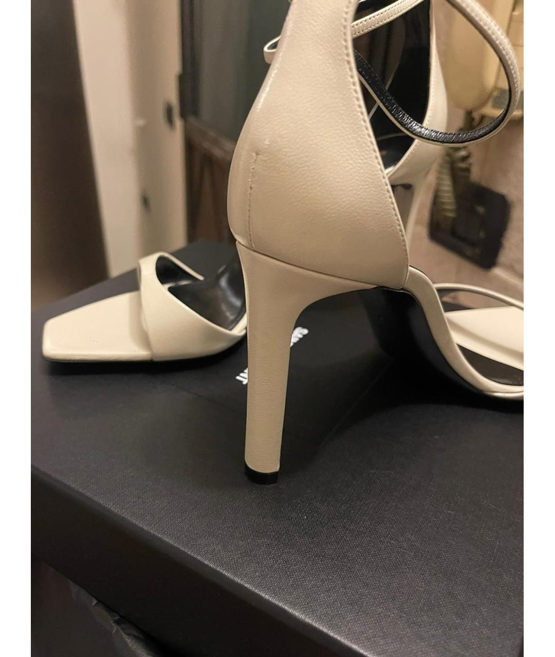 SAINT LAURENT Бежевые кожаные босоножки, фото 6