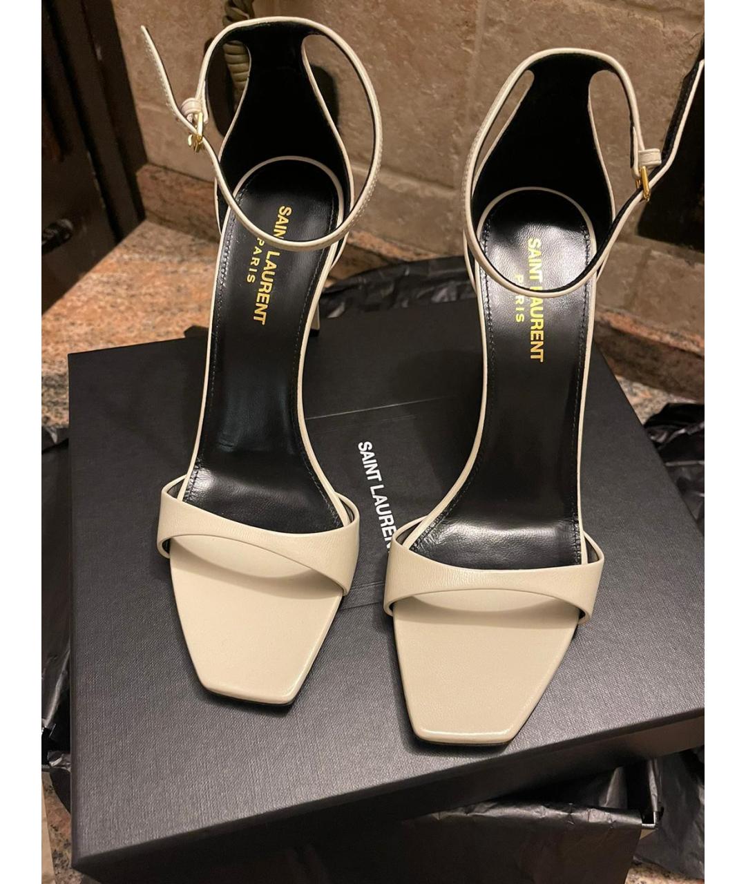SAINT LAURENT Бежевые кожаные босоножки, фото 2