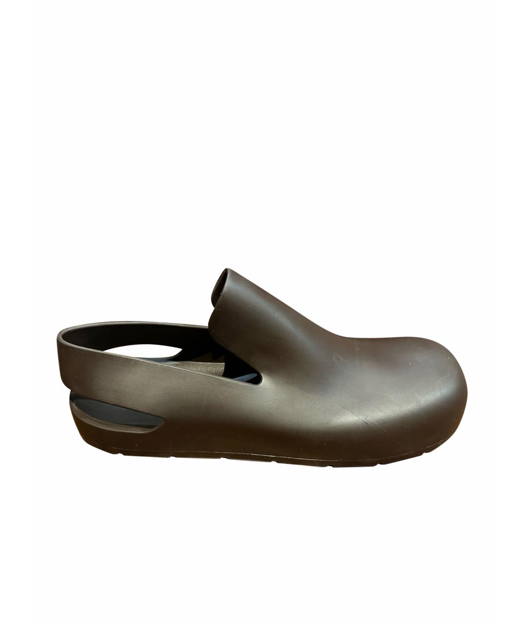 BOTTEGA VENETA Коричневые резиновые сандалии, фото 1