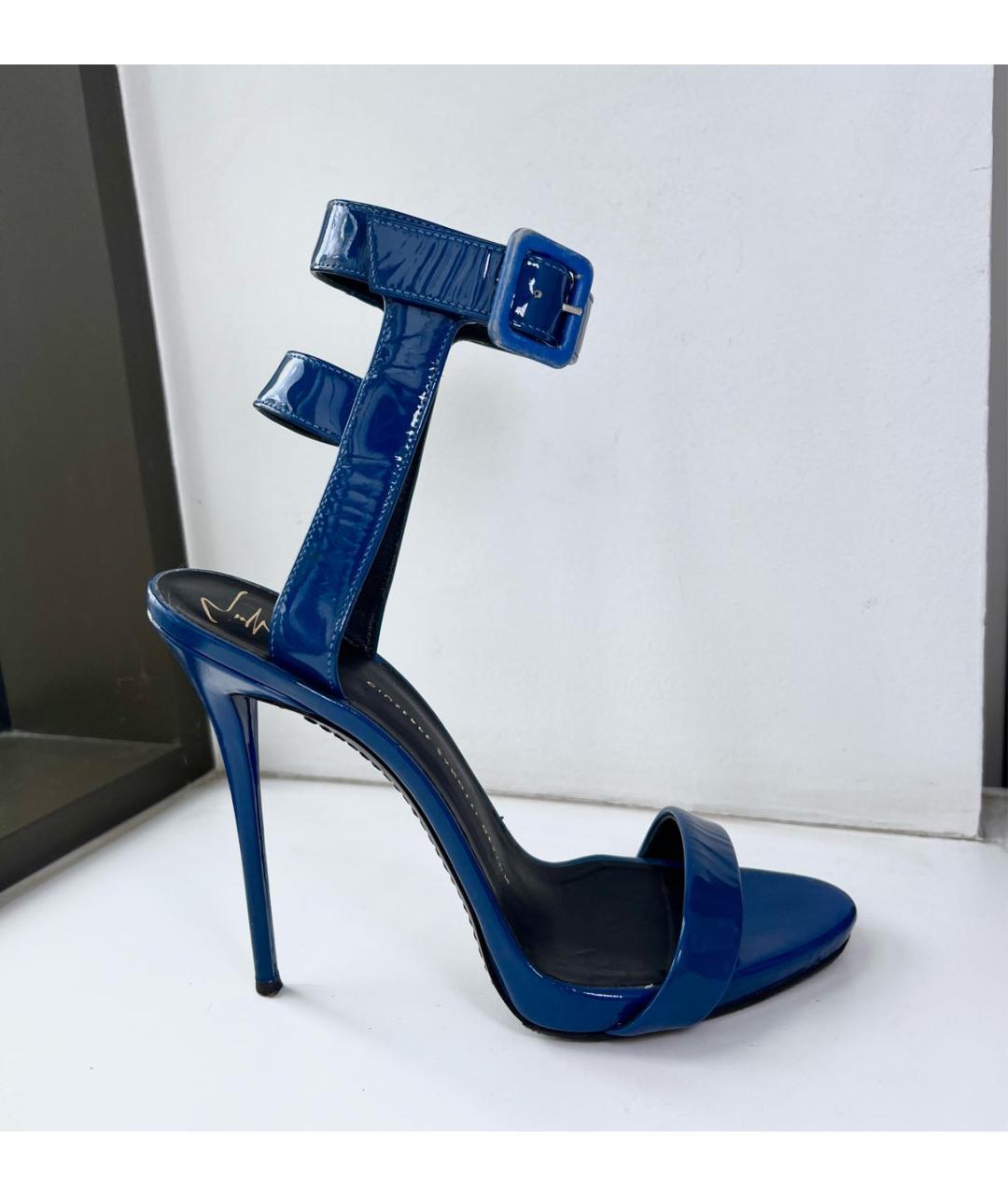 GIUSEPPE ZANOTTI DESIGN Темно-синие босоножки из лакированной кожи, фото 5