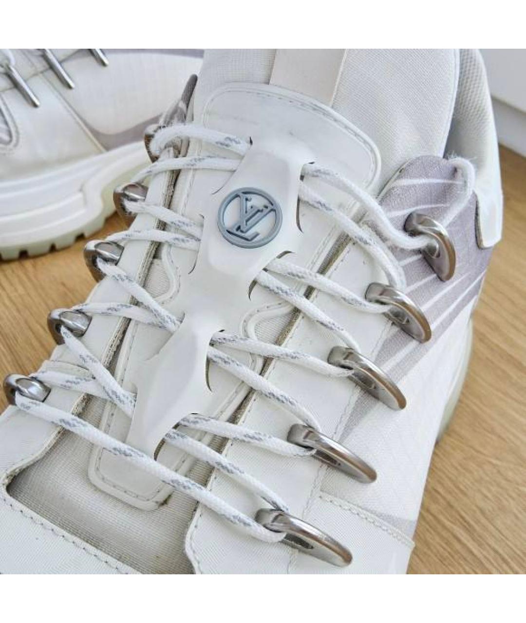 LOUIS VUITTON PRE-OWNED Белые низкие кроссовки / кеды, фото 6