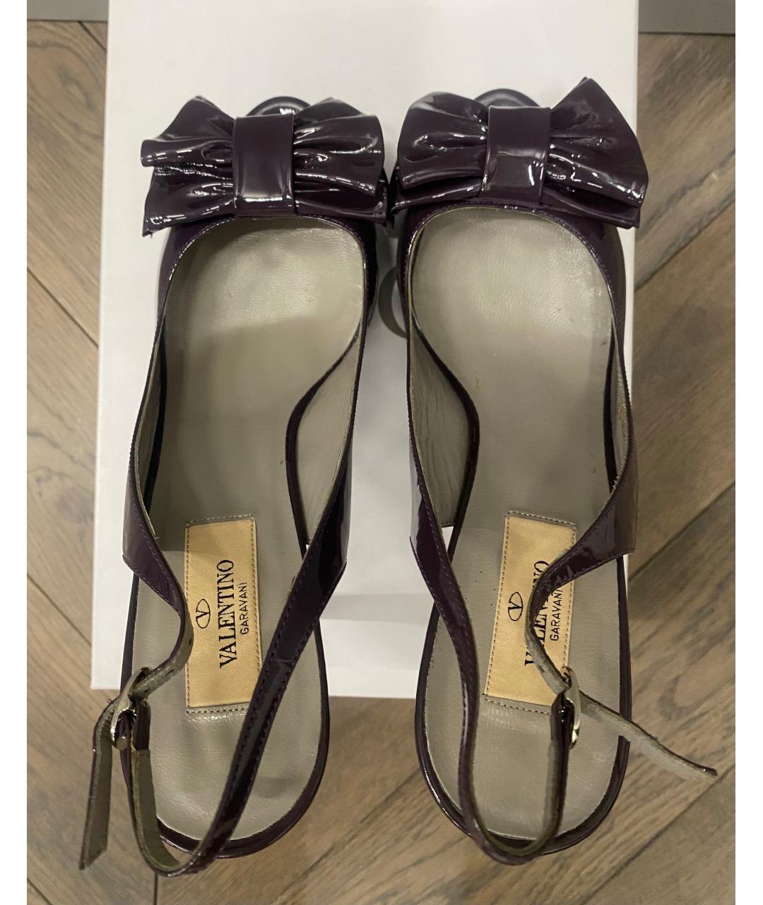 VALENTINO Фиолетовые туфли из лакированной кожи, фото 3