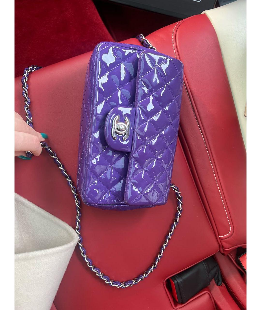 CHANEL PRE-OWNED Фиолетовая сумка через плечо из лакированной кожи, фото 5