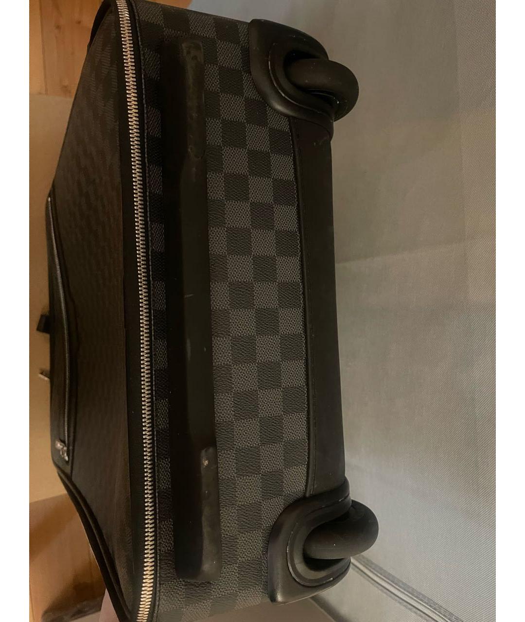 LOUIS VUITTON PRE-OWNED Антрацитовый чемодан из искусственной кожи, фото 3