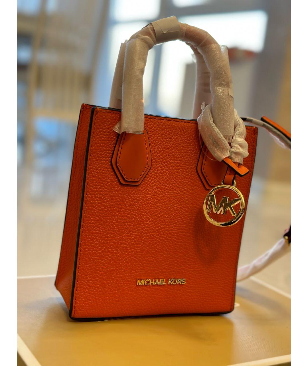 MICHAEL KORS Оранжевая кожаная сумка с короткими ручками, фото 7