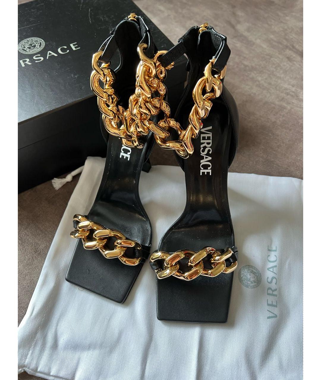 VERSACE Черные кожаные босоножки, фото 2
