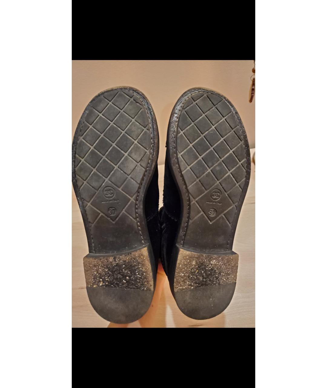 CHANEL PRE-OWNED Черные бархатные ботинки, фото 5