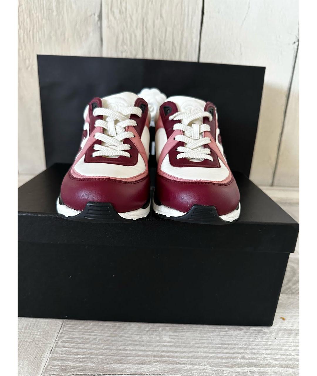 CHANEL PRE-OWNED Бордовые кожаные кроссовки, фото 2