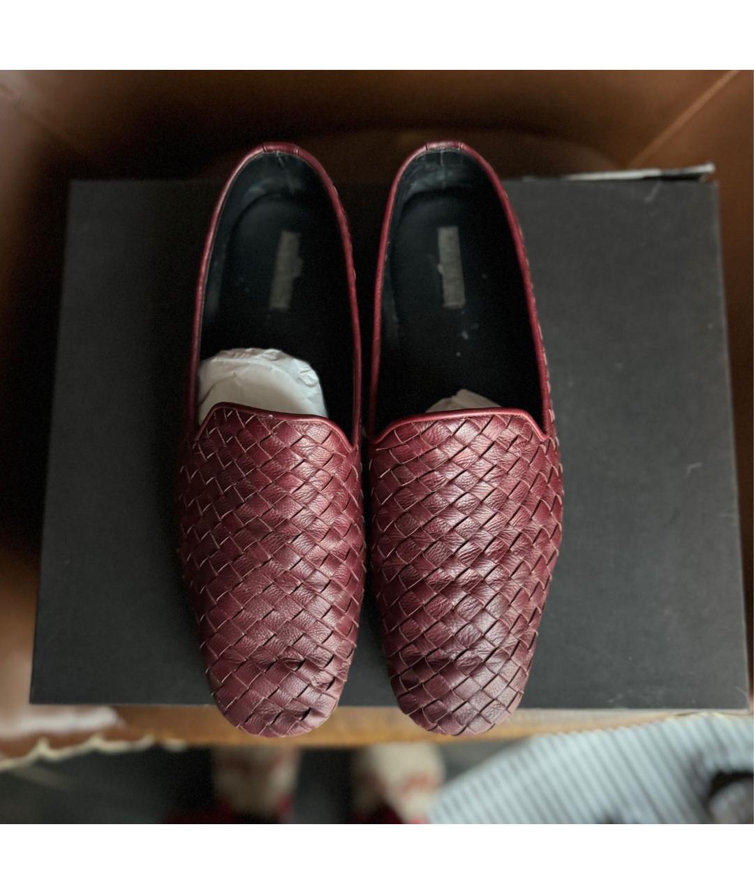 BOTTEGA VENETA Бордовые кожаные мокасины, фото 3
