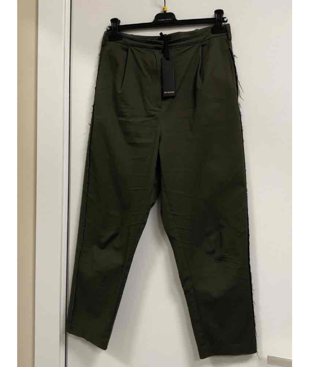 PINKO Хаки хлопко-эластановые прямые брюки, фото 3