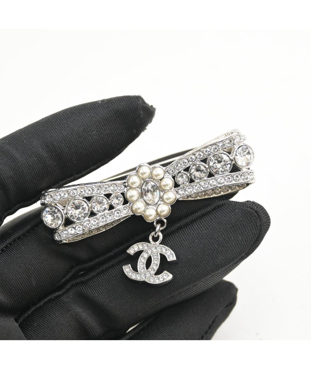 CHANEL Белая металлическая булавка / брошь, фото 5