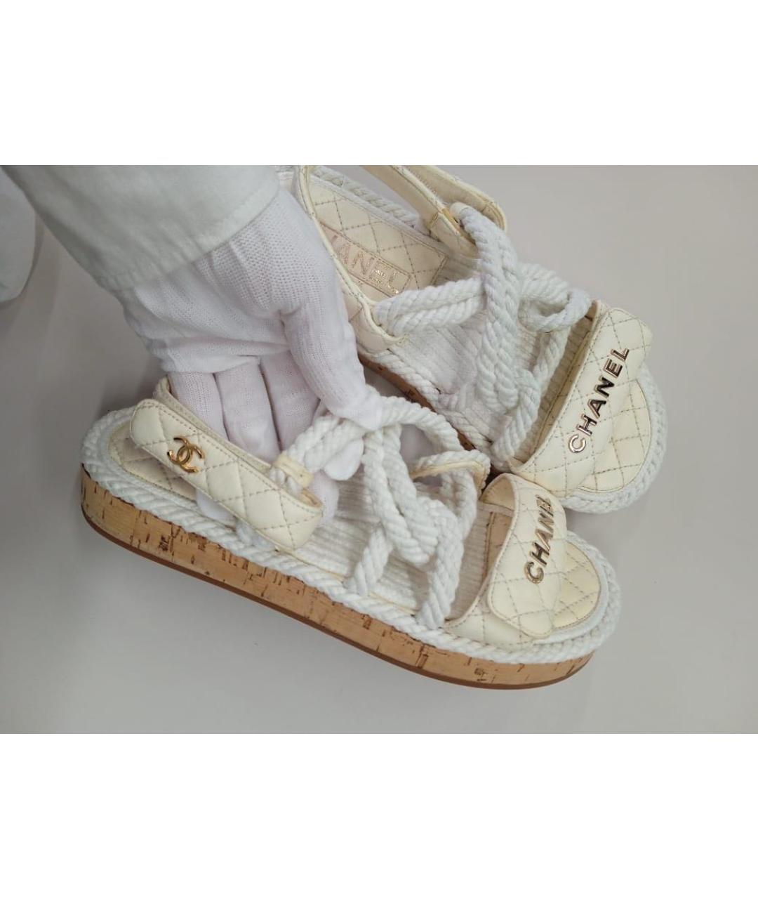 CHANEL PRE-OWNED Белые кожаные сандалии, фото 7