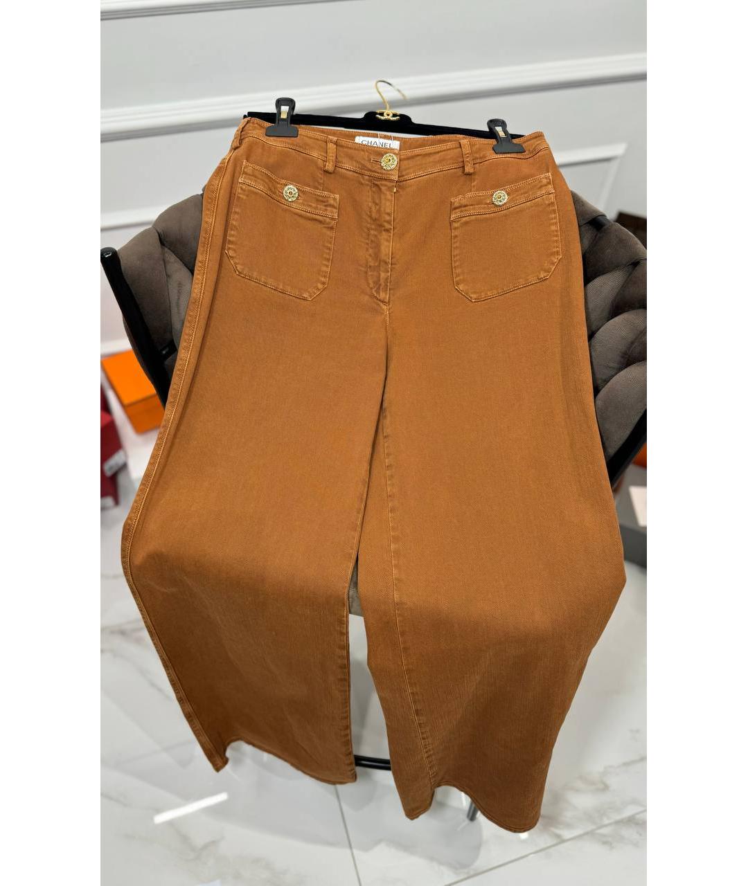 CHANEL PRE-OWNED Коричневые хлопко-эластановые прямые джинсы, фото 5