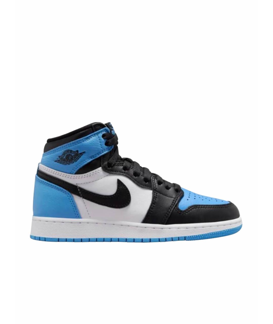 

Высокие кроссовки / кеды