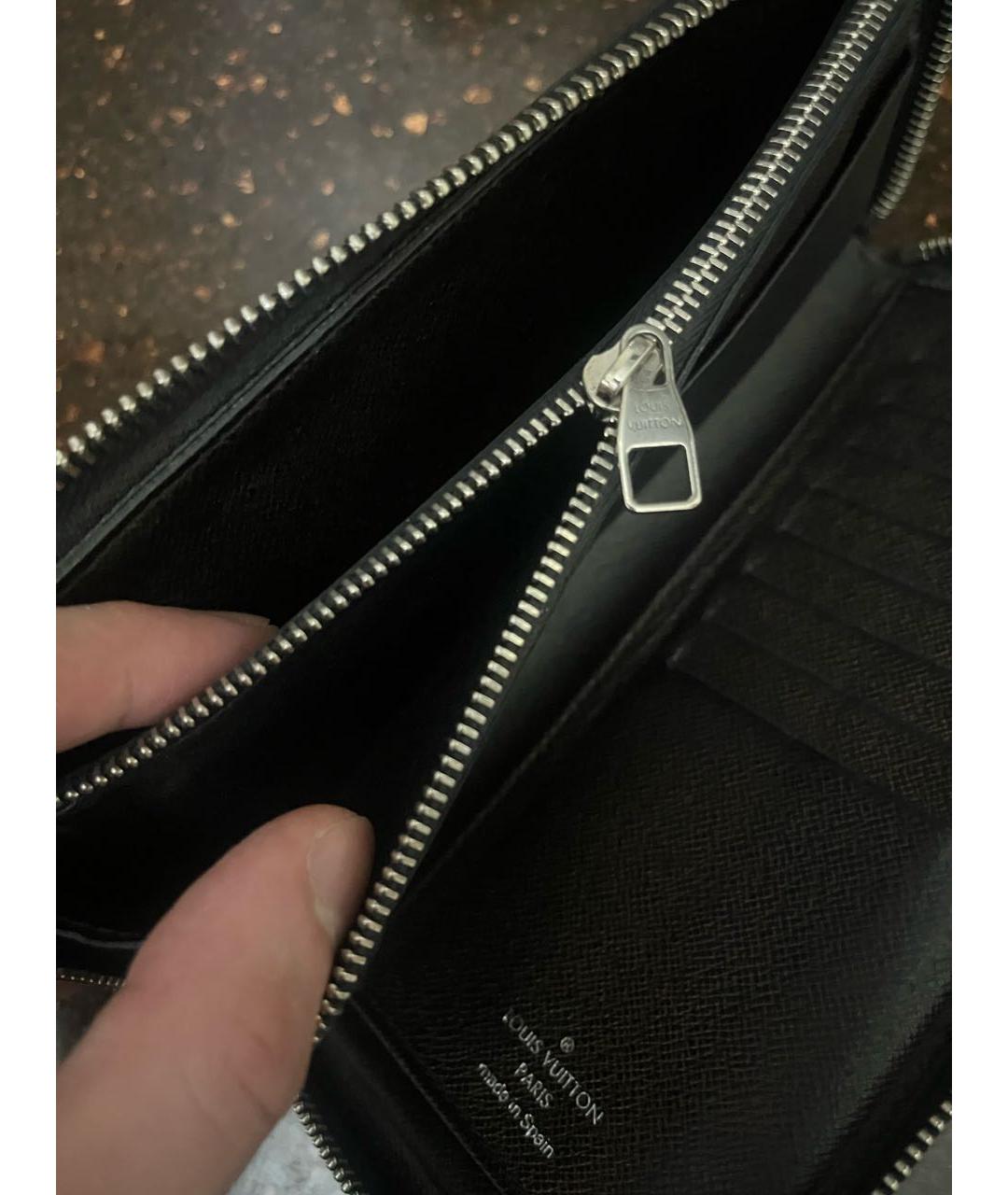 LOUIS VUITTON Антрацитовый кожаный кошелек, фото 5