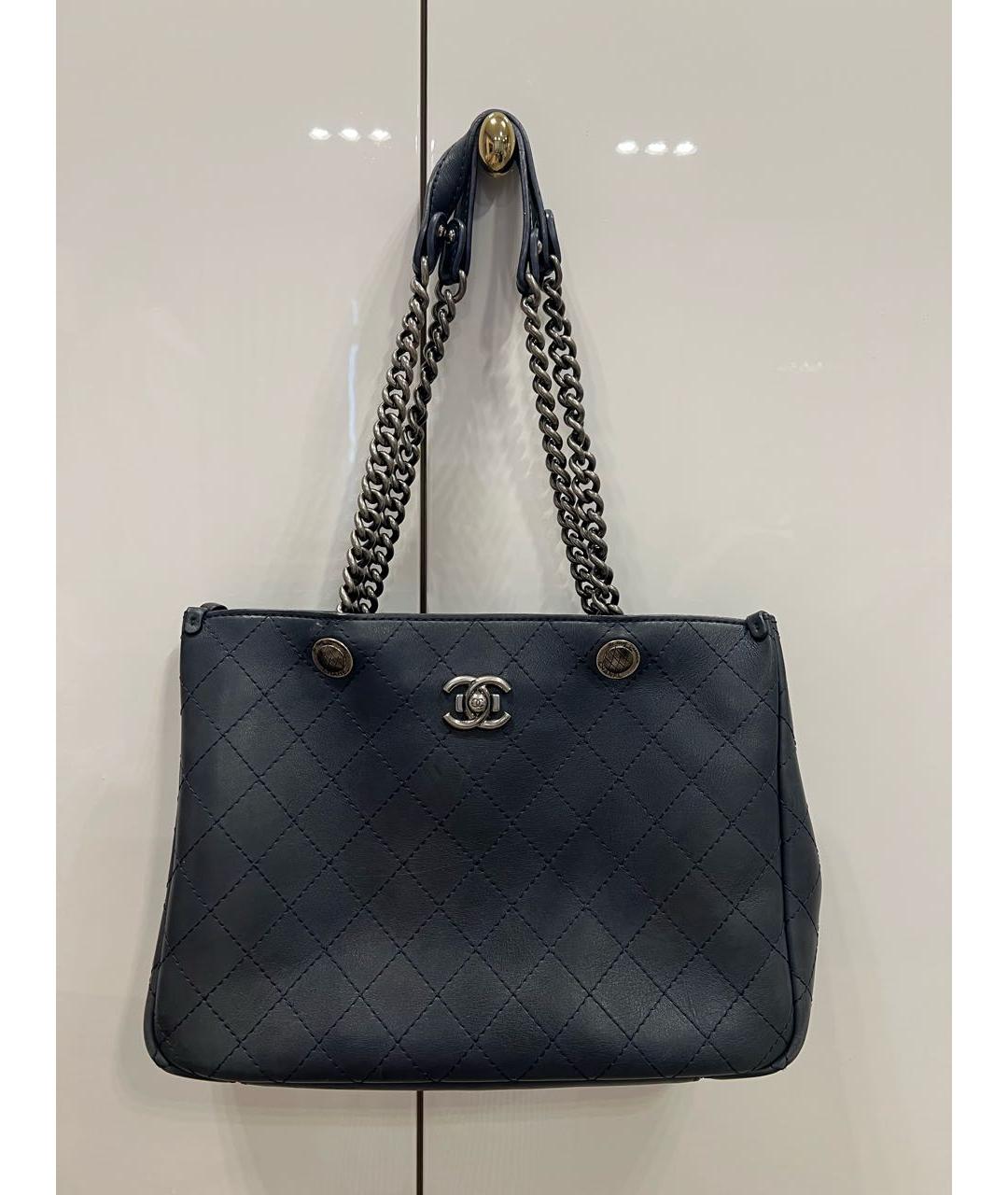 CHANEL PRE-OWNED Темно-синяя кожаная сумка тоут, фото 6