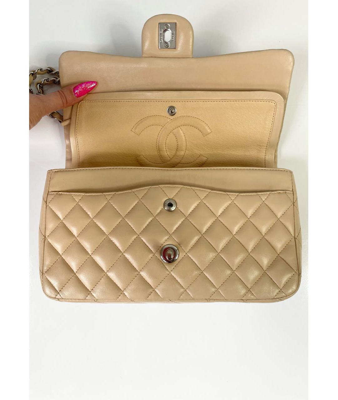 CHANEL PRE-OWNED Бежевая кожаная сумка через плечо, фото 4