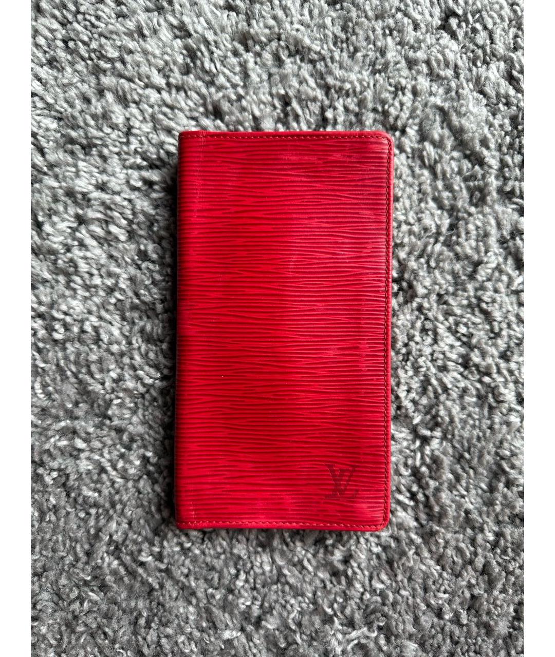 LOUIS VUITTON Красный кожаный кошелек, фото 8