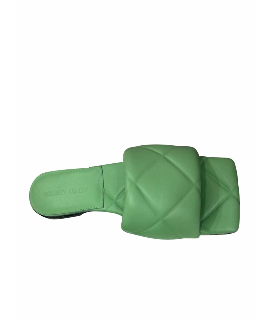 BOTTEGA VENETA Зеленые кожаные шлепанцы, фото 1