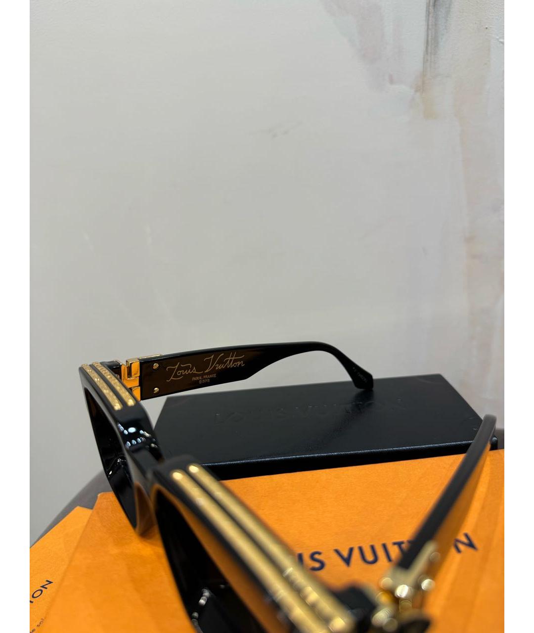LOUIS VUITTON Черные пластиковые солнцезащитные очки, фото 7