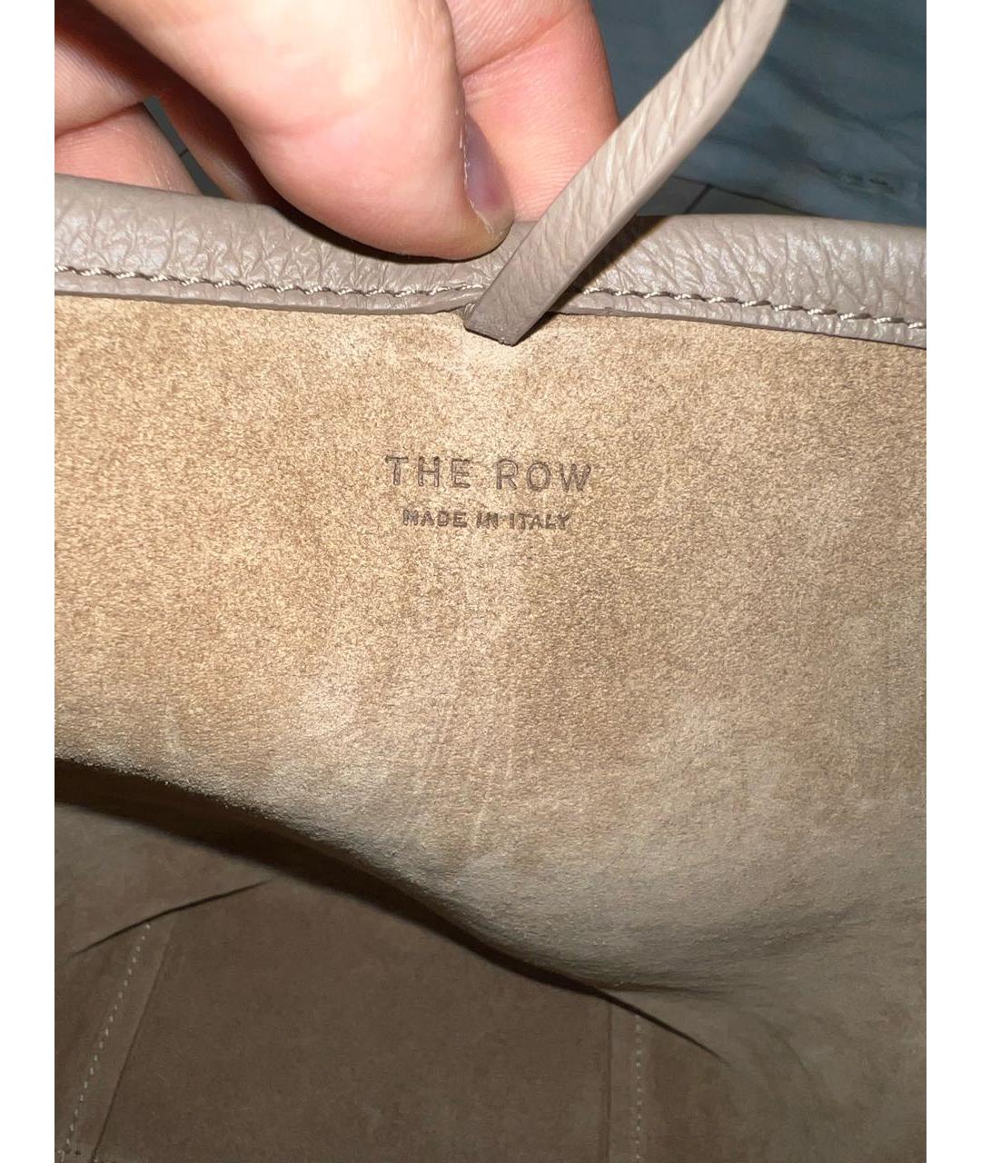 THE ROW Бежевая кожаная сумка с короткими ручками, фото 5