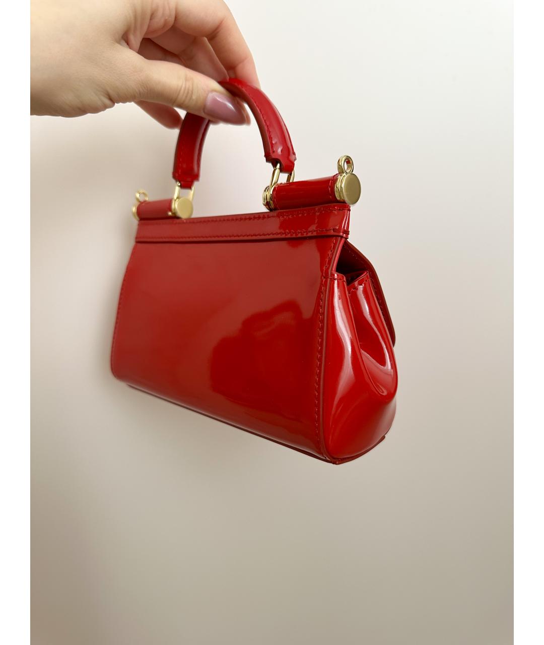 DOLCE&GABBANA Красная сумка с короткими ручками из лакированной кожи, фото 3
