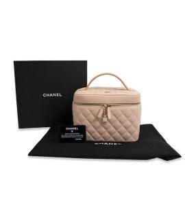 CHANEL Косметичка