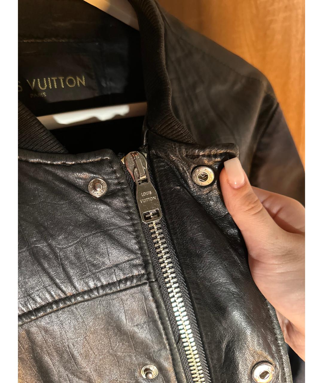 LOUIS VUITTON Черная кожаная куртка, фото 3