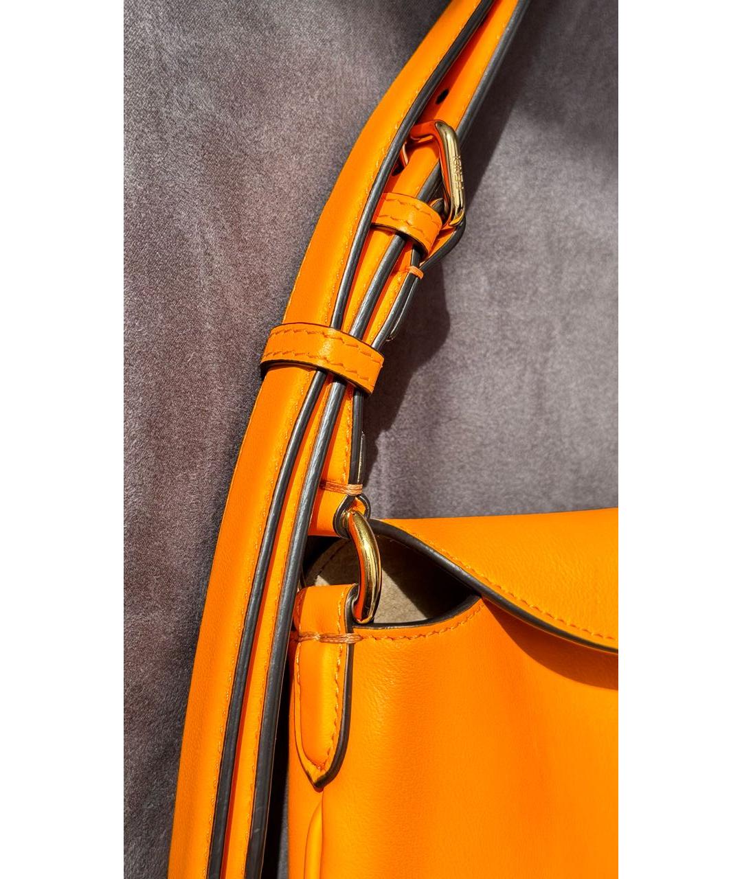 FENDI Оранжевая кожаная сумка с короткими ручками, фото 8