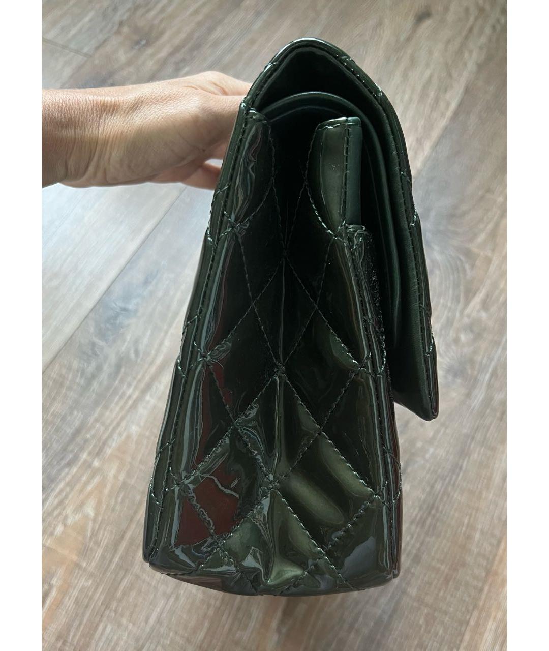CHANEL PRE-OWNED Зеленая сумка через плечо из лакированной кожи, фото 5