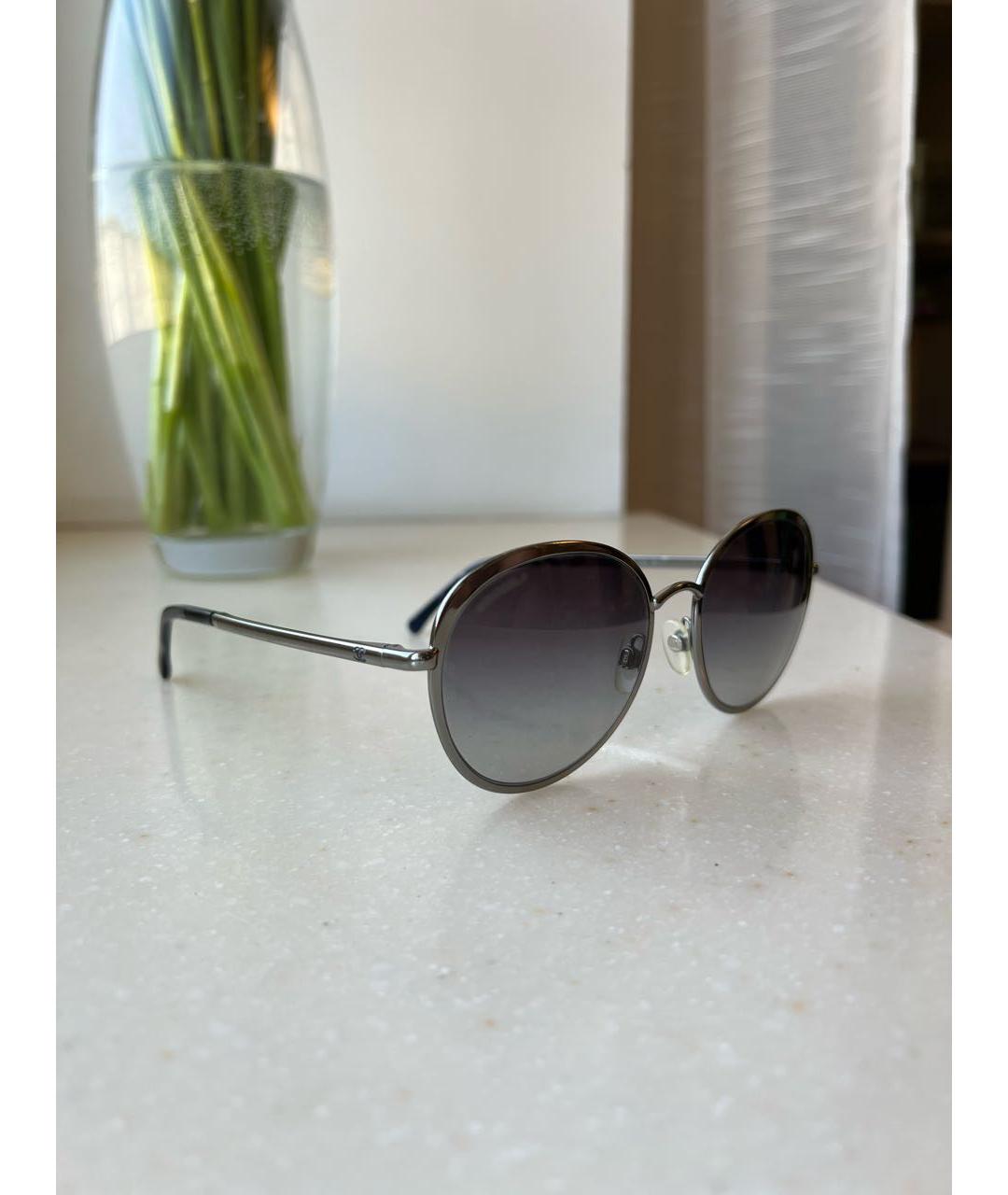 CHANEL PRE-OWNED Серые металлические солнцезащитные очки, фото 3
