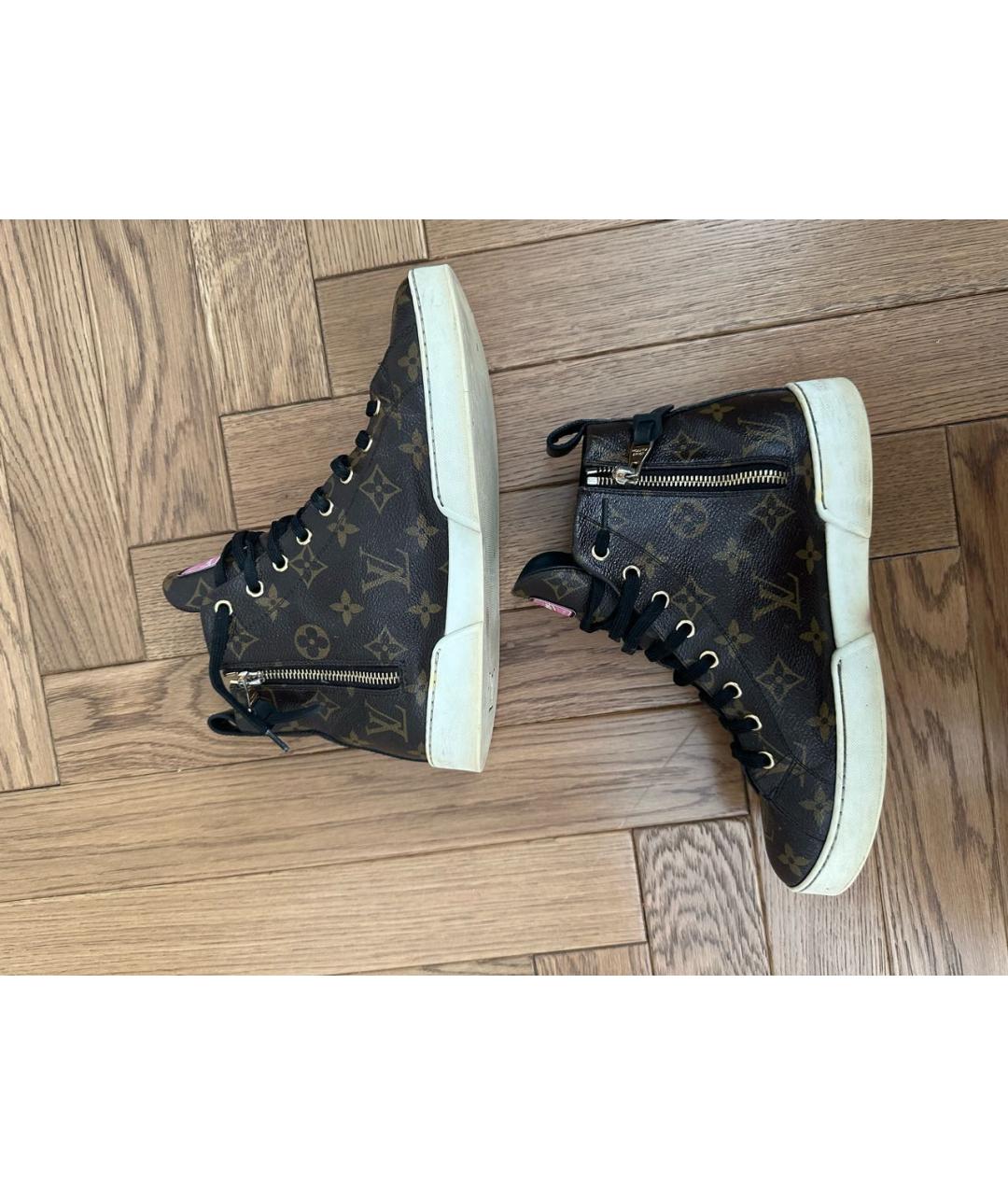 LOUIS VUITTON PRE-OWNED Коричневые кеды, фото 4