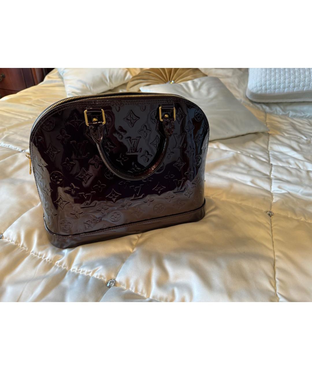 LOUIS VUITTON PRE-OWNED Бордовая сумка тоут из лакированной кожи, фото 2