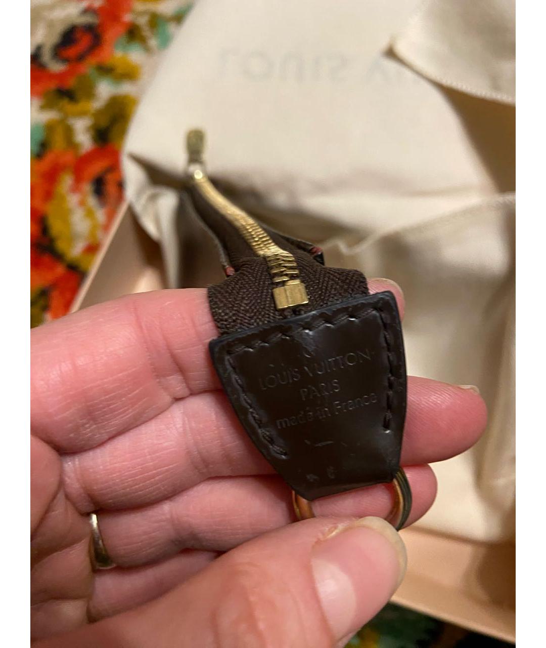 LOUIS VUITTON Коричневая сумка с короткими ручками из искусственной кожи, фото 6