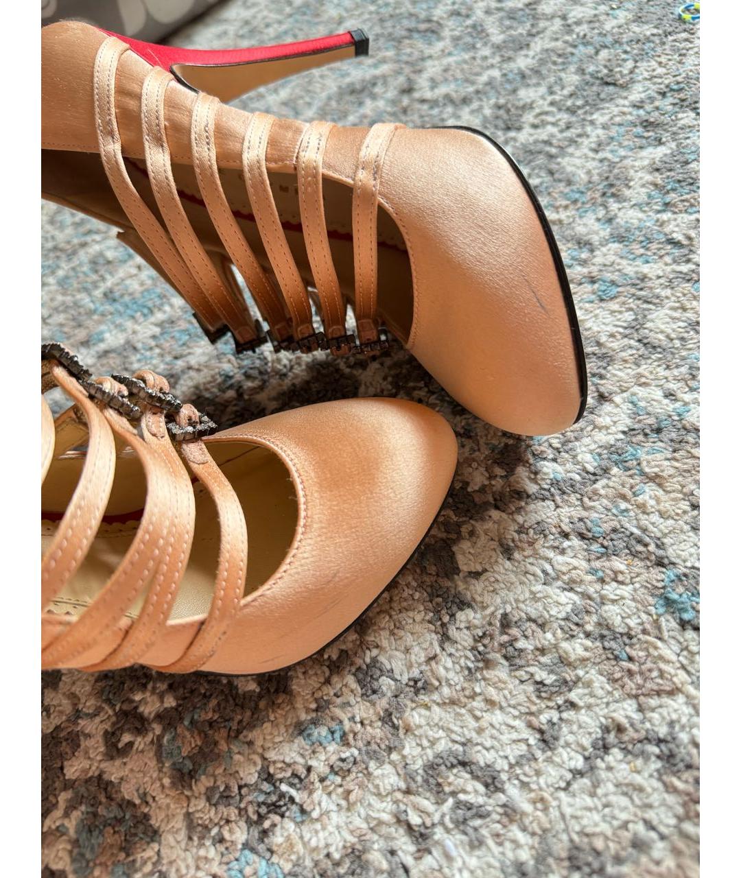 CHARLOTTE OLYMPIA Бежевые текстильные туфли, фото 8