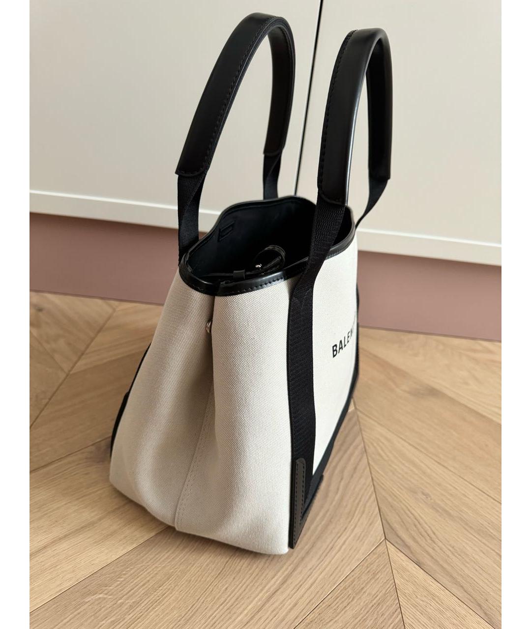 BALENCIAGA Бежевая тканевая сумка тоут, фото 2