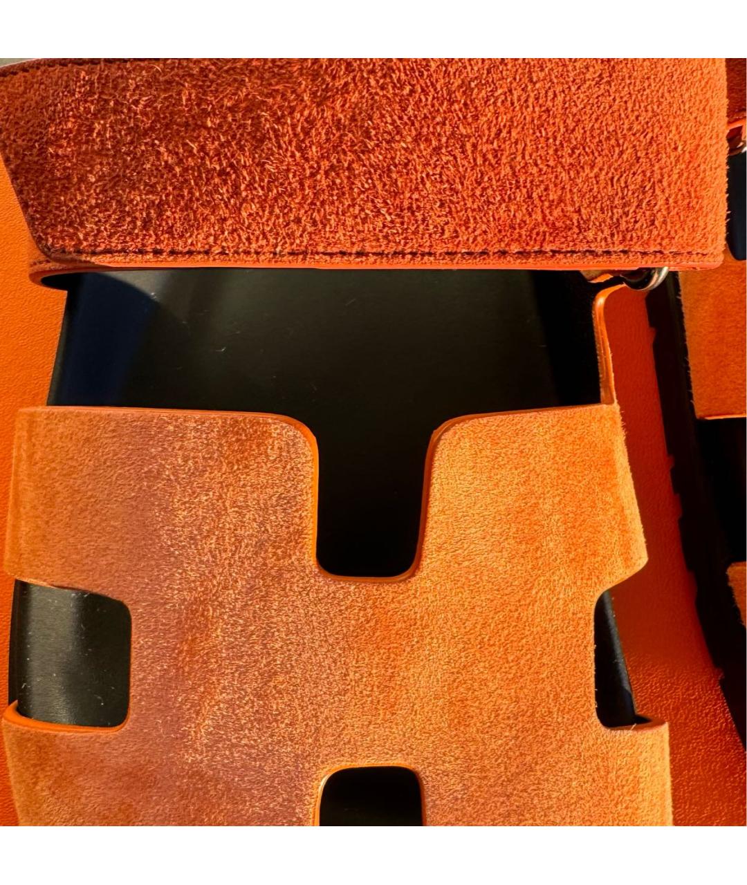 HERMES PRE-OWNED Оранжевое замшевые сандалии, фото 4