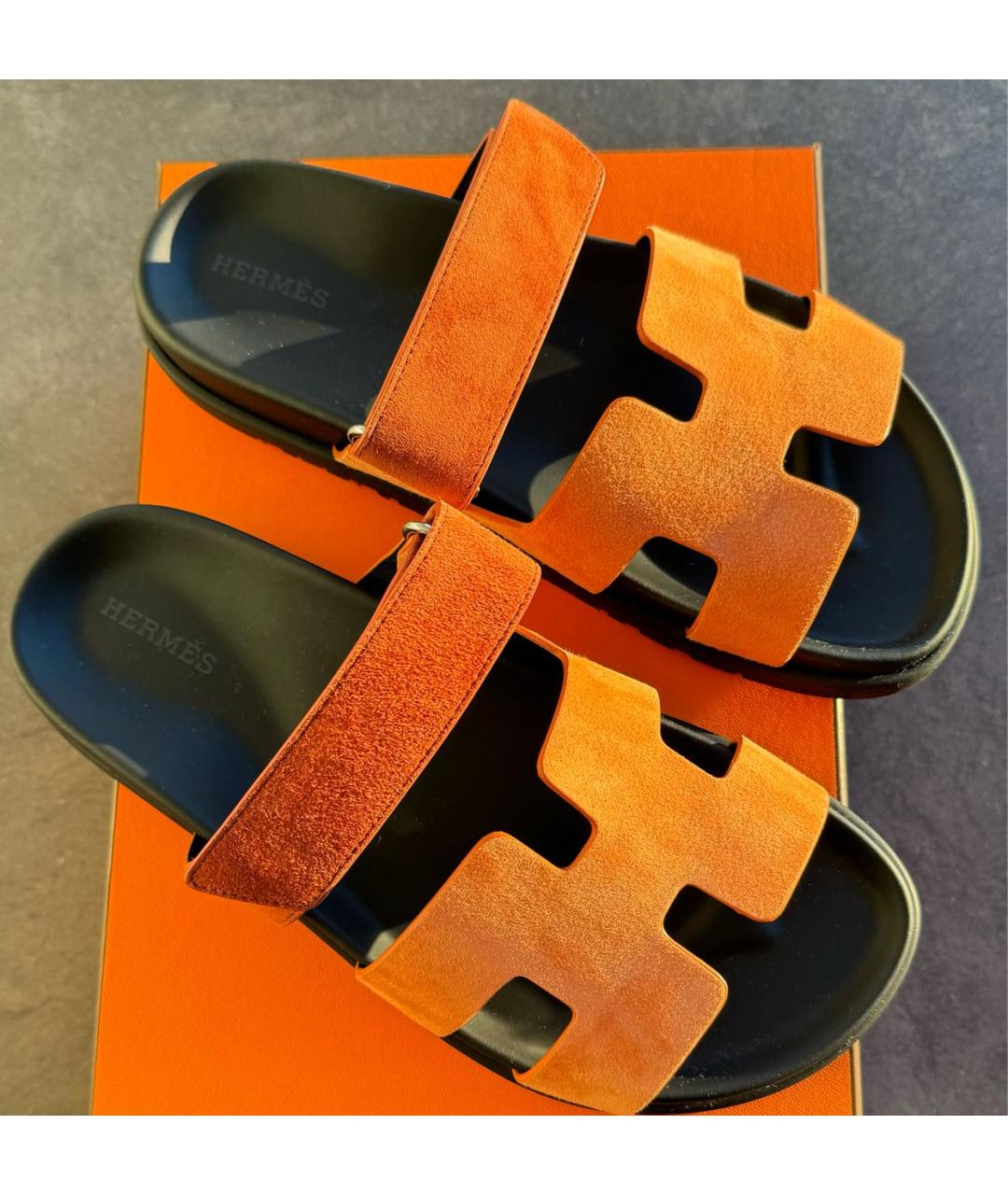 HERMES PRE-OWNED Оранжевое замшевые сандалии, фото 2